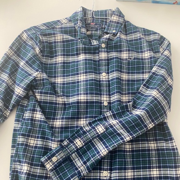 Vineyard Vines flannel button down L (16) - Picture 1 of 1
